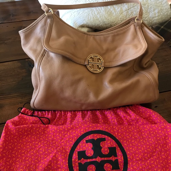Tory Burch Handbags - Tory Burch purse
